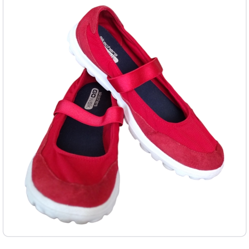 Skechers Go Walk Legacy 13522 Leather Upper Mary Jane Slip On Shoes 9 M